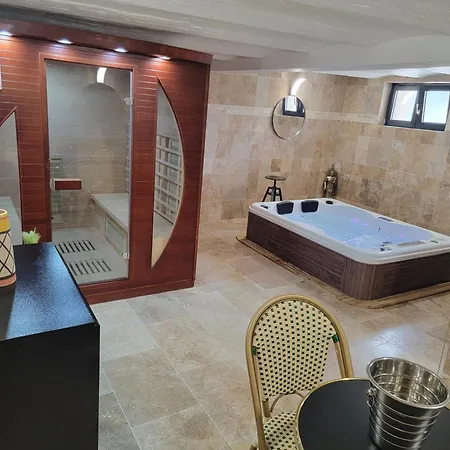 Junon Villa *